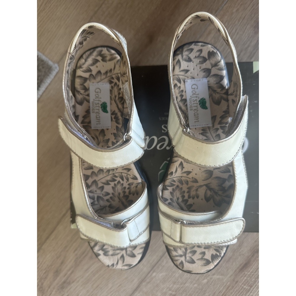 Golfstream Women's Sandals Size 9M cream Leather Comfort Golf Sandals Hook Loop